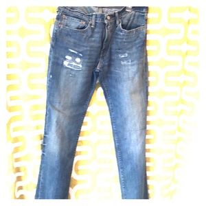 Stylish men’s sporty Levi’s